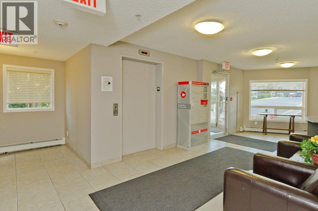 #201 390 MARINA Drive - 20