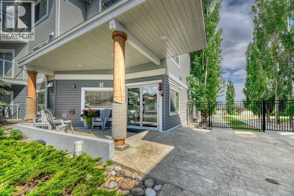 #201 390 MARINA Drive - 11