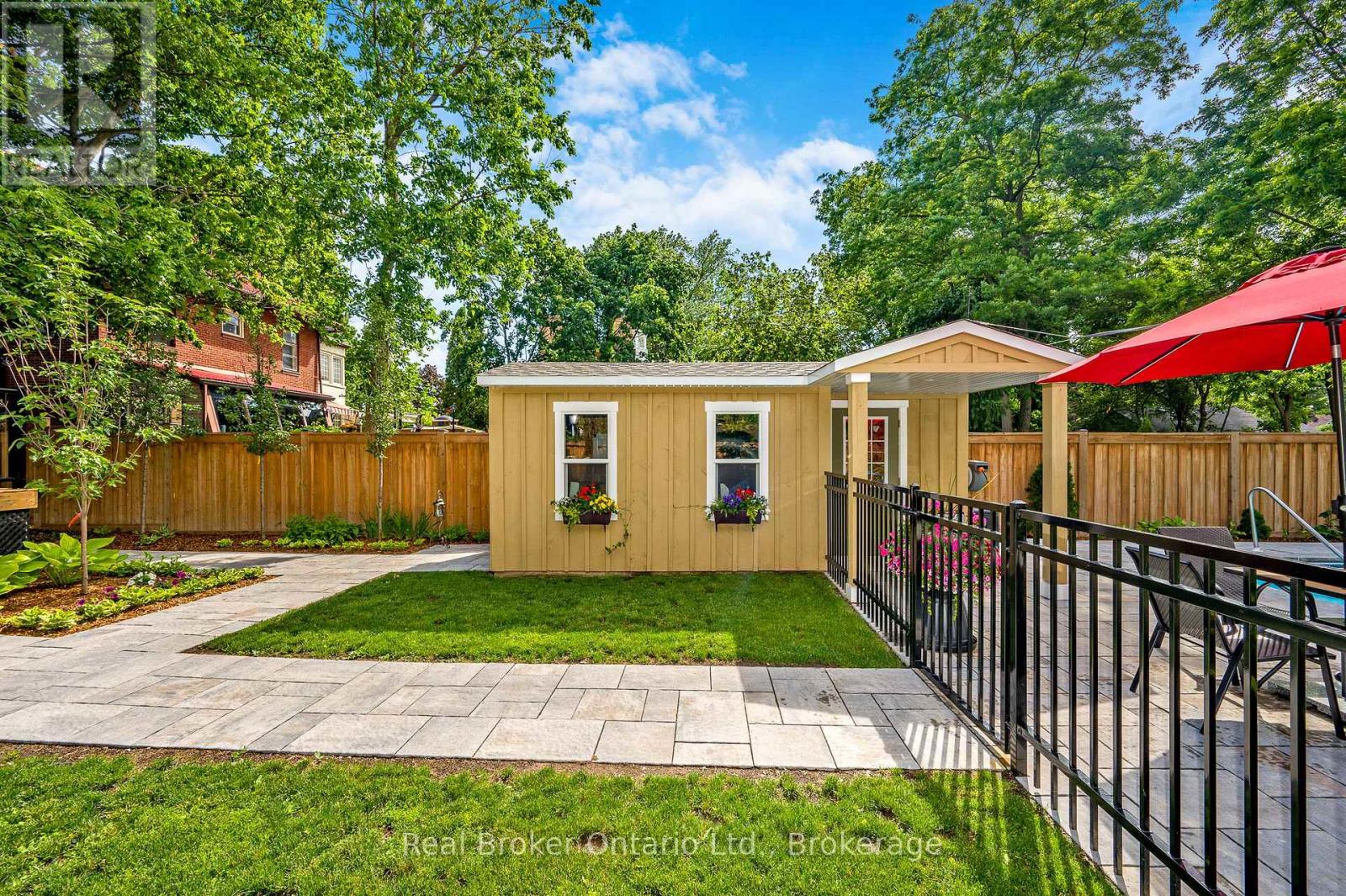 4-bedroom home for sale at 739 COLBORNE STREET, Brantford ON · photo 47 of 50