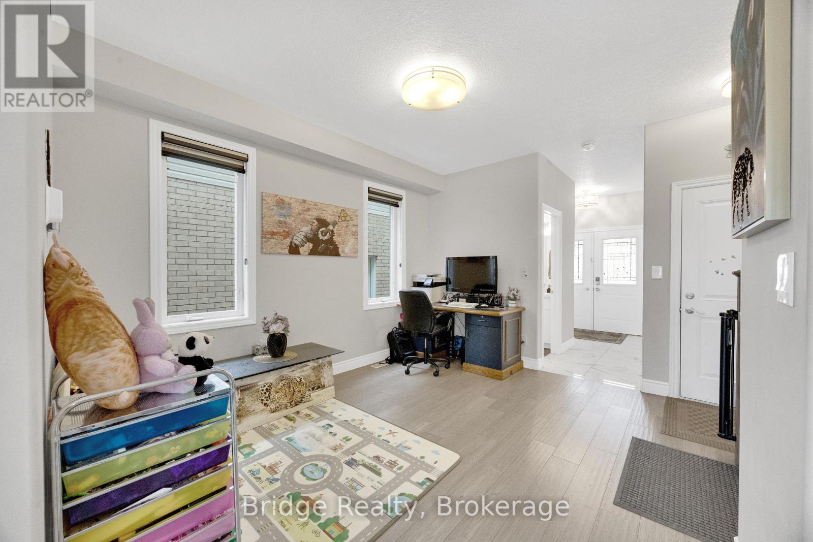 2832 DOYLE DRIVE - 11