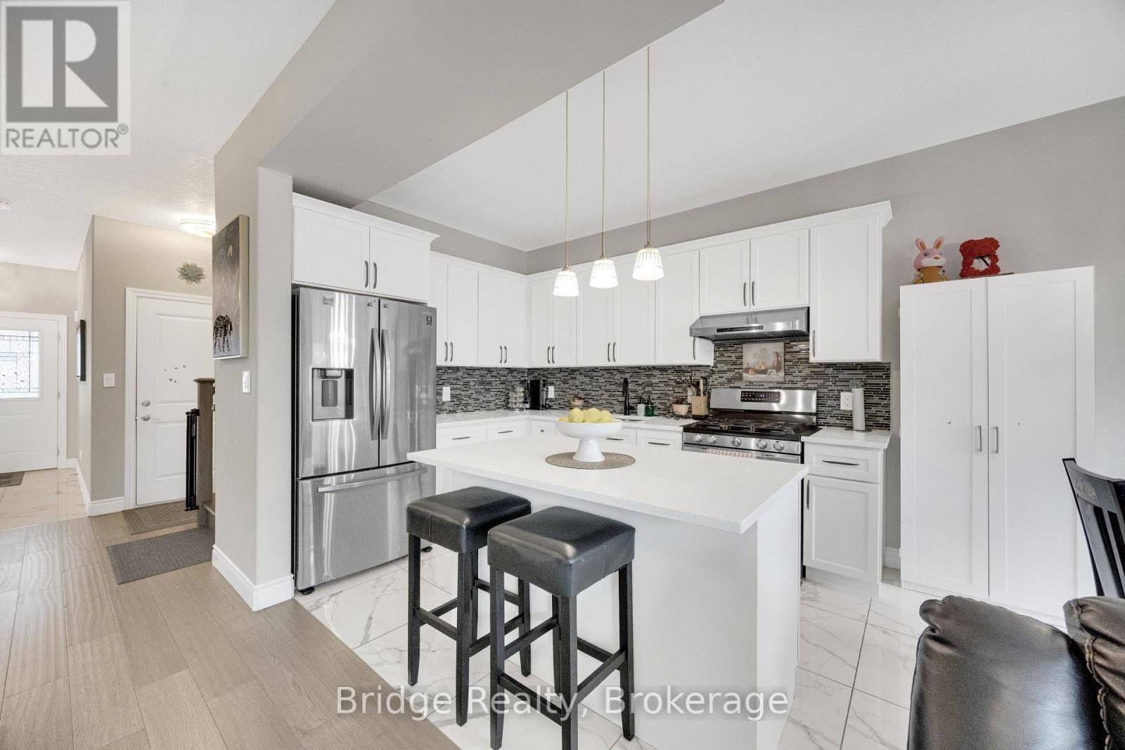 2832 DOYLE DRIVE - 15