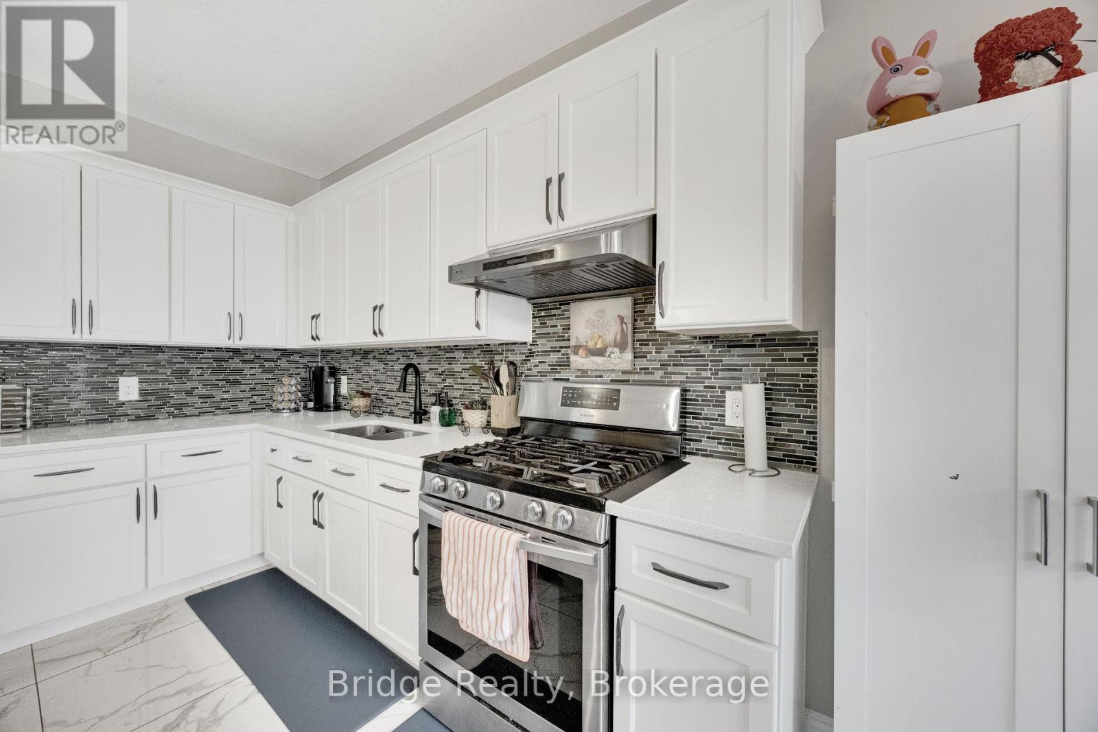 2832 DOYLE DRIVE - 17