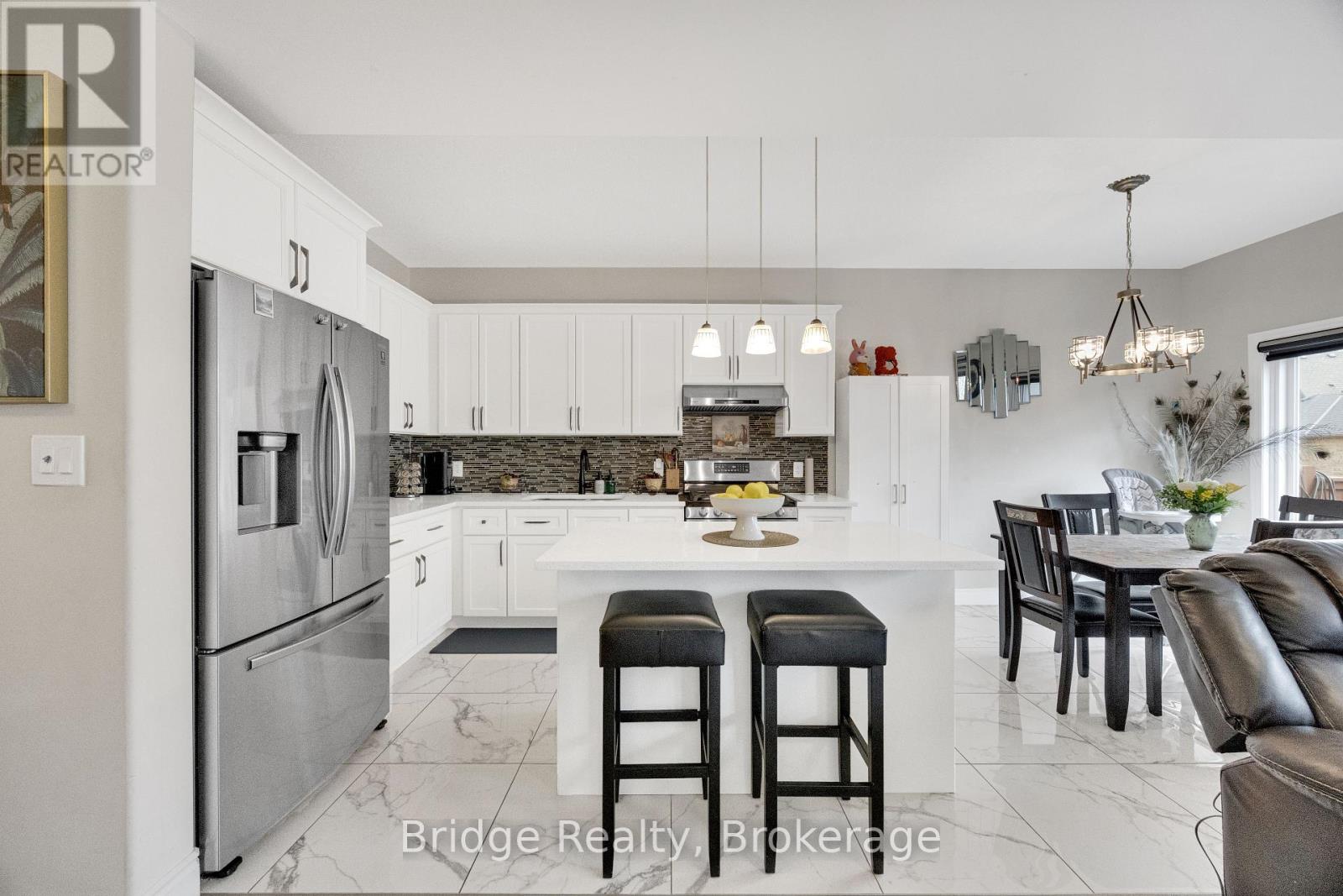 2832 DOYLE DRIVE - 21