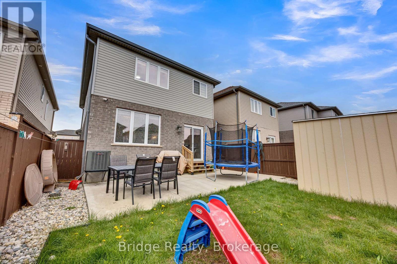 2832 DOYLE DRIVE - 36