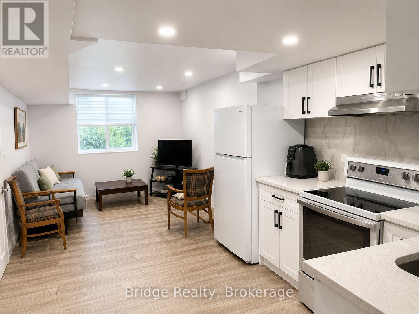 2832 DOYLE DRIVE - 40