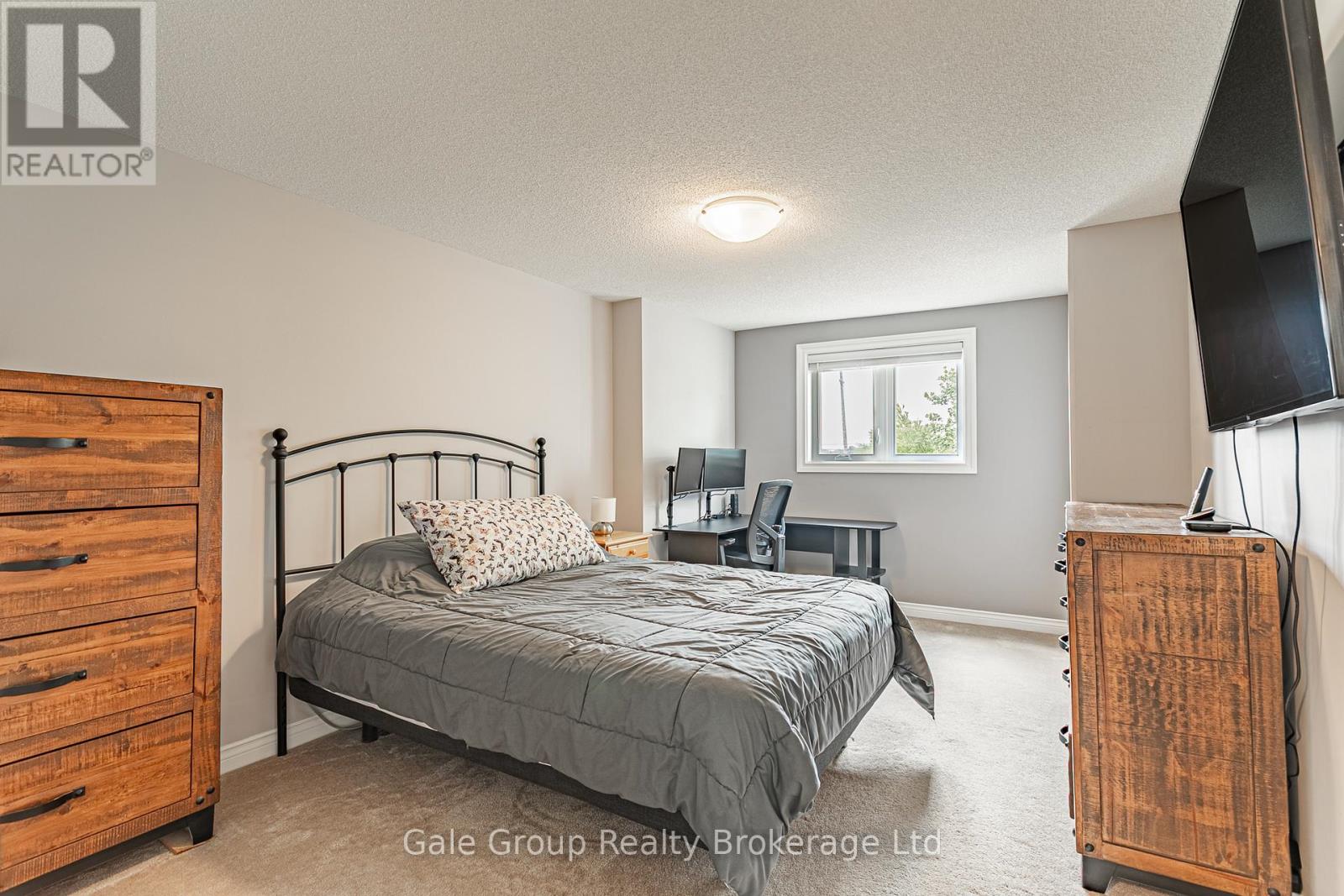 94 GREENTRAIL DRIVE - Image 27