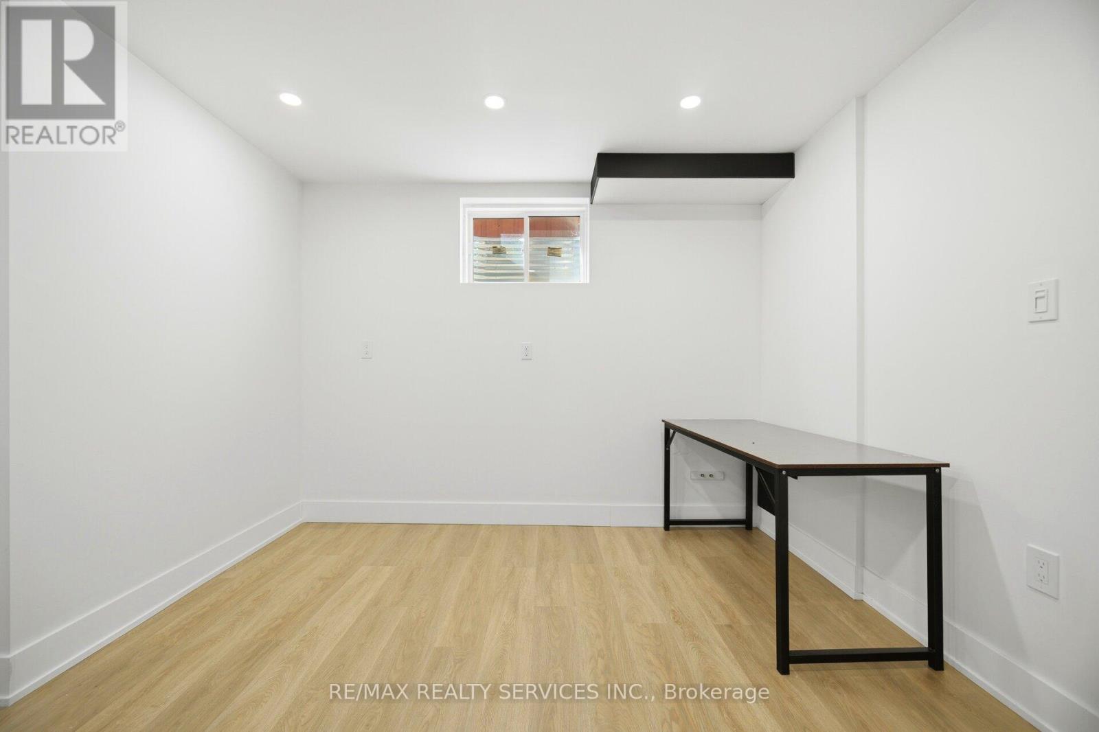 118 TUNDRA ROAD - 34