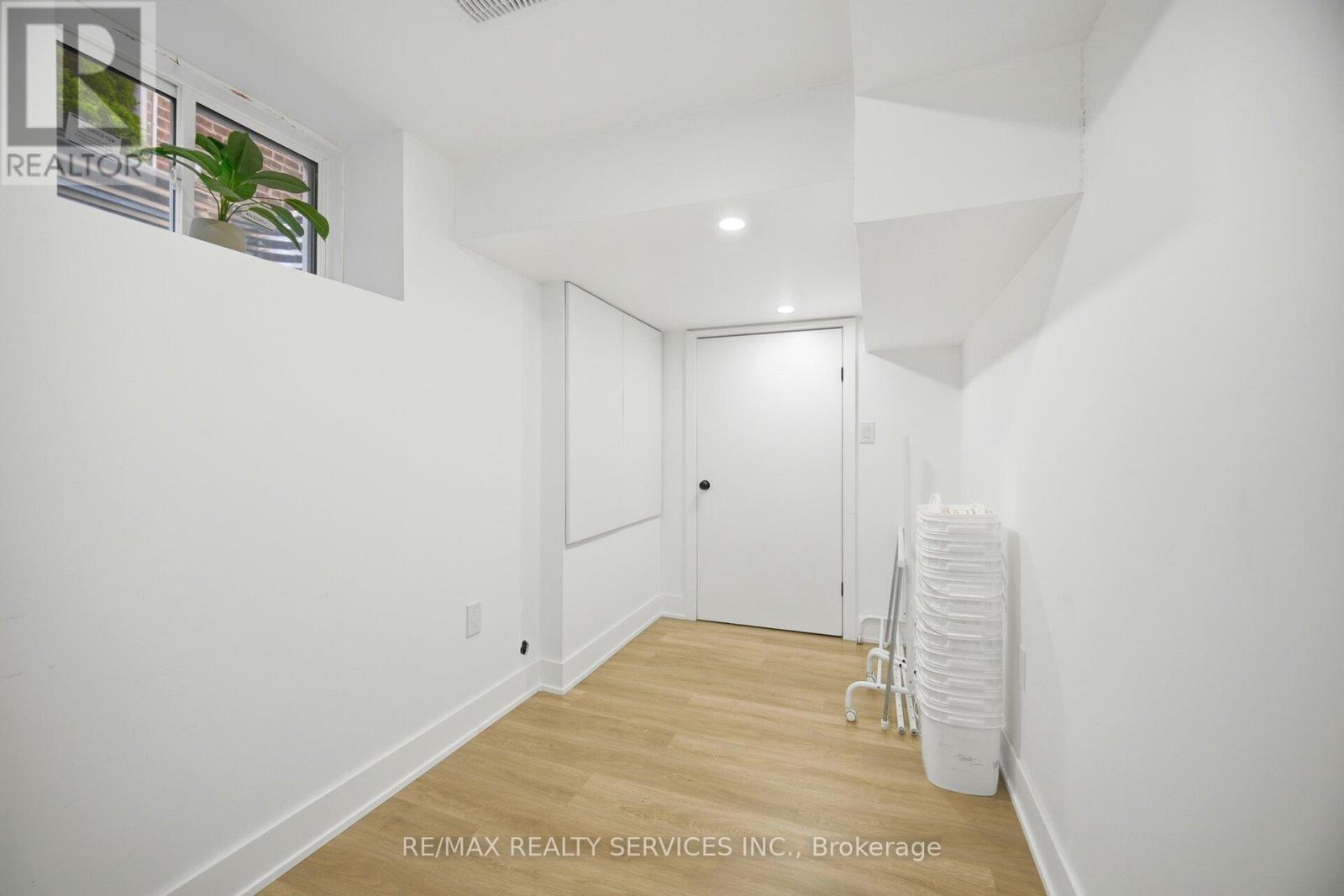 118 TUNDRA ROAD - 38