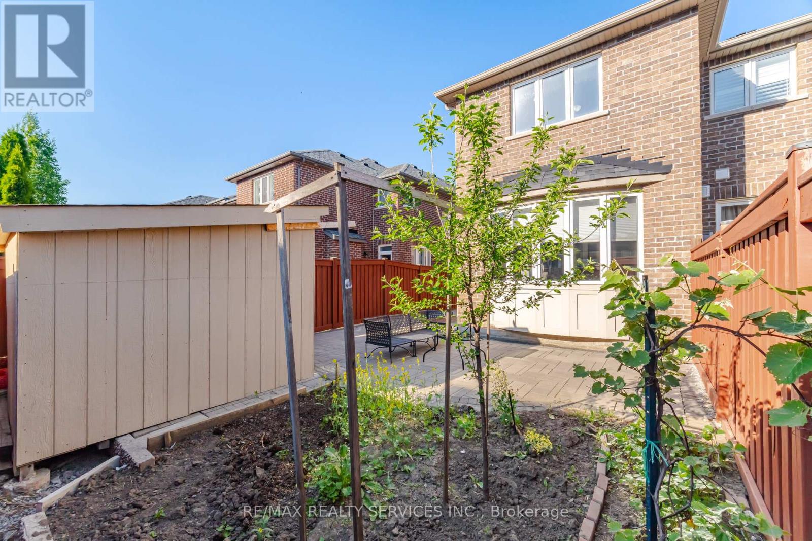 118 TUNDRA ROAD - 44