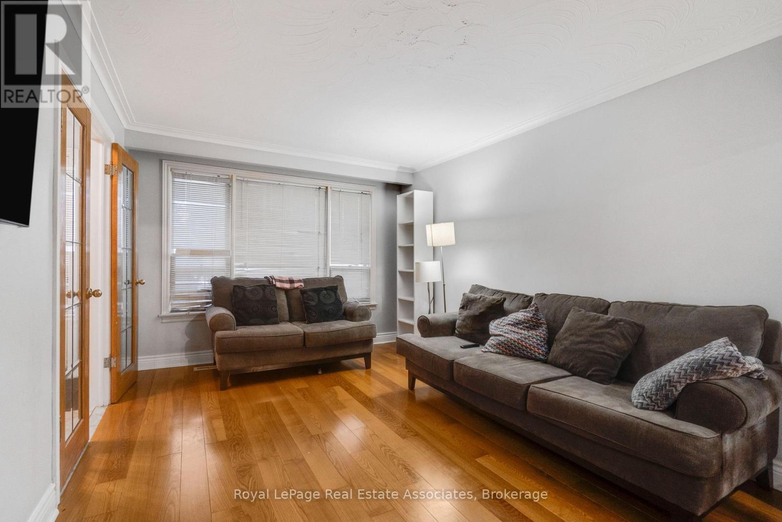5 HOMEVIEW AVENUE - 10