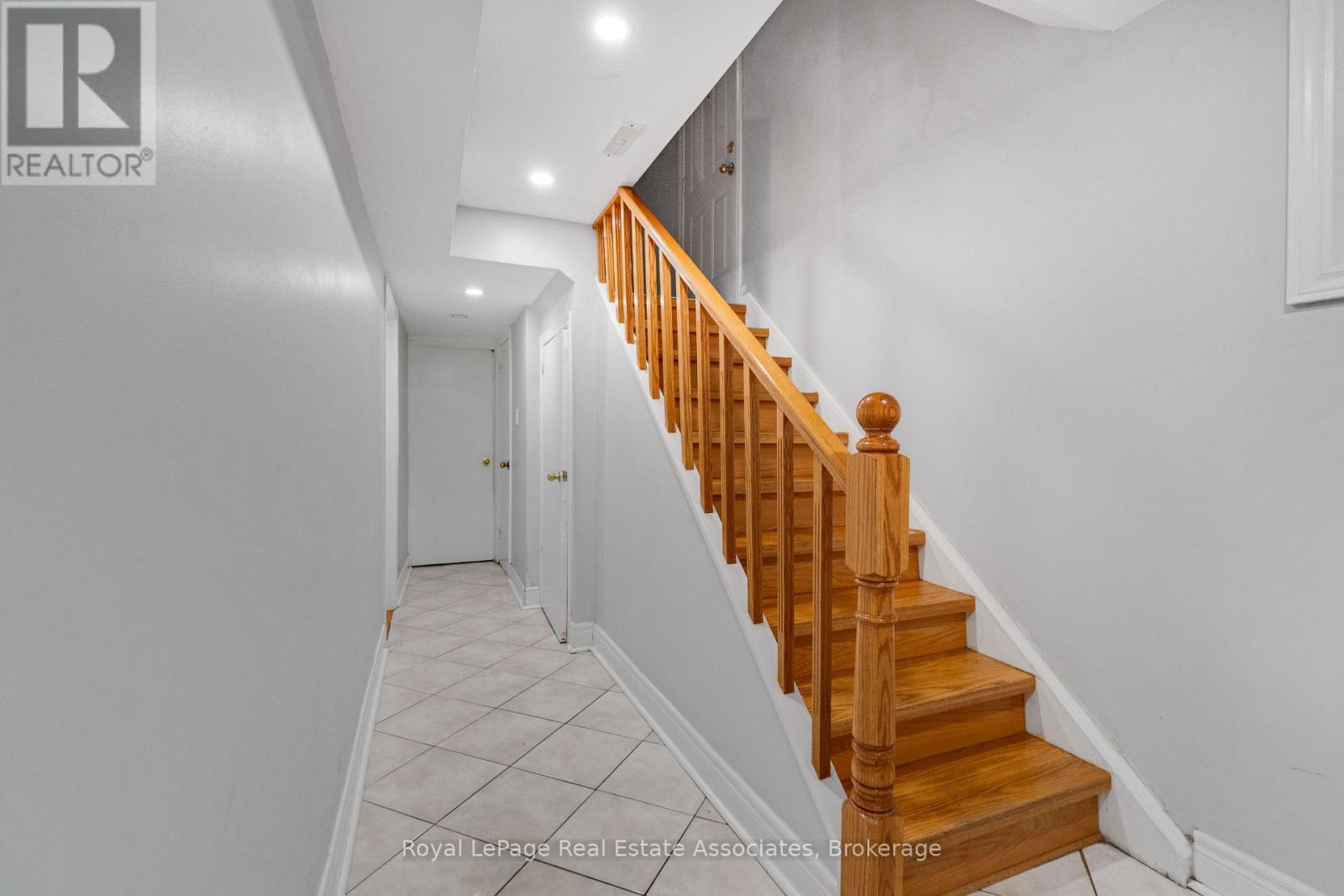 5 HOMEVIEW AVENUE - 27