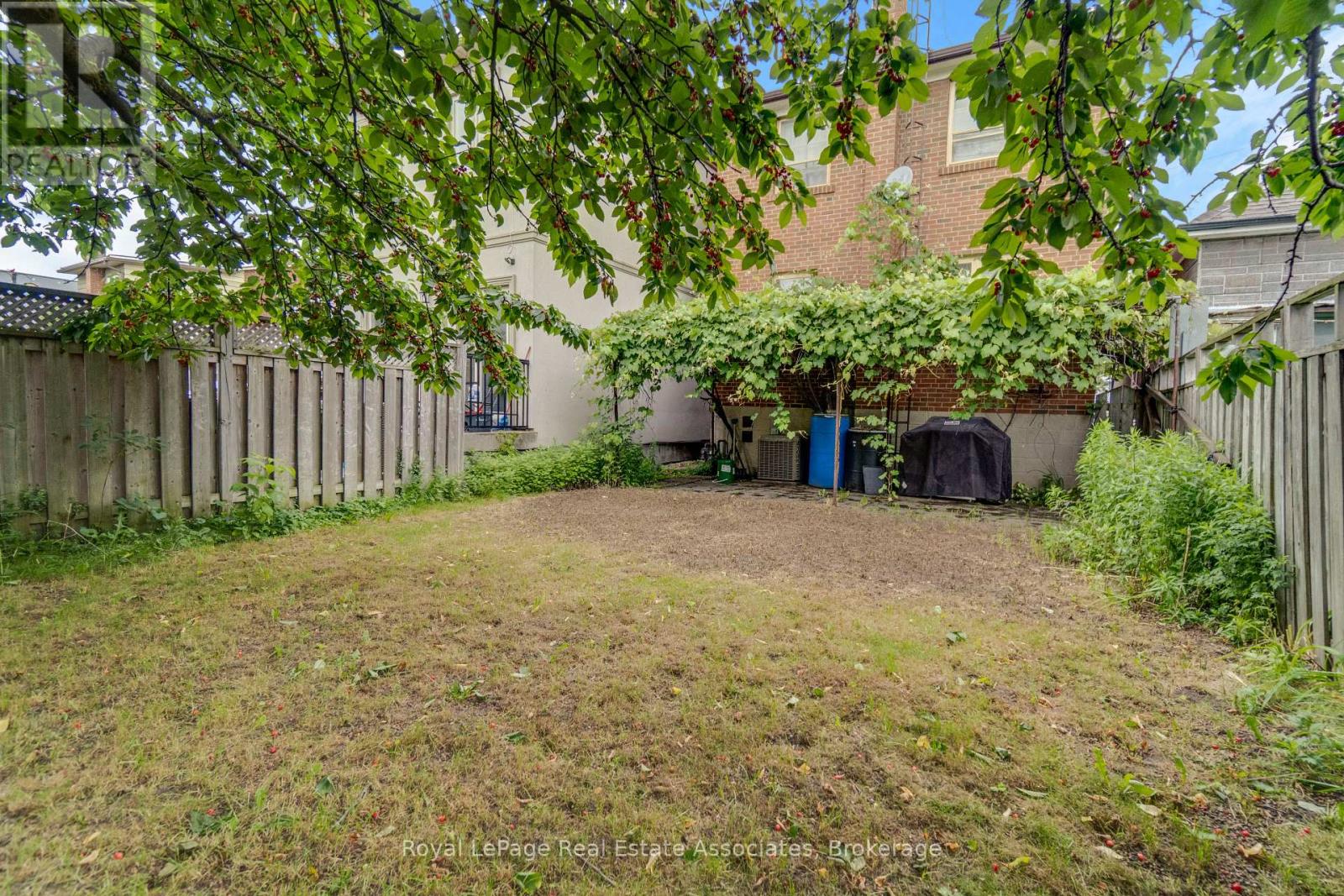 5 HOMEVIEW AVENUE - 36