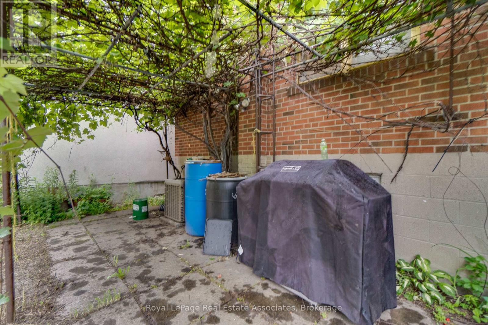 5 HOMEVIEW AVENUE - 38
