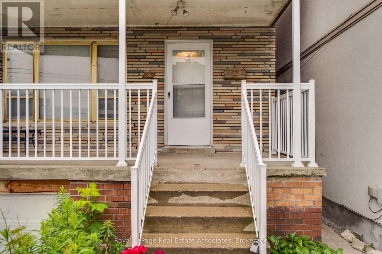 5 HOMEVIEW AVENUE - 5