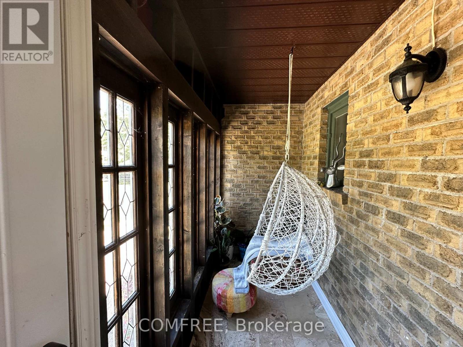 46 WILLIAM STREET - 14