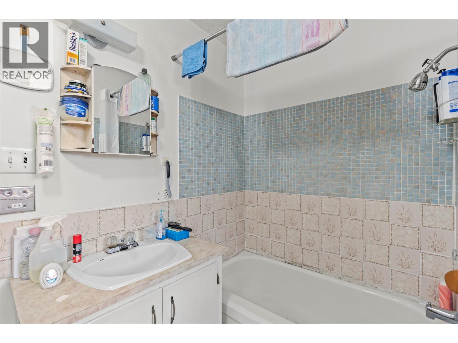  3706 24 Avenue, Vernon