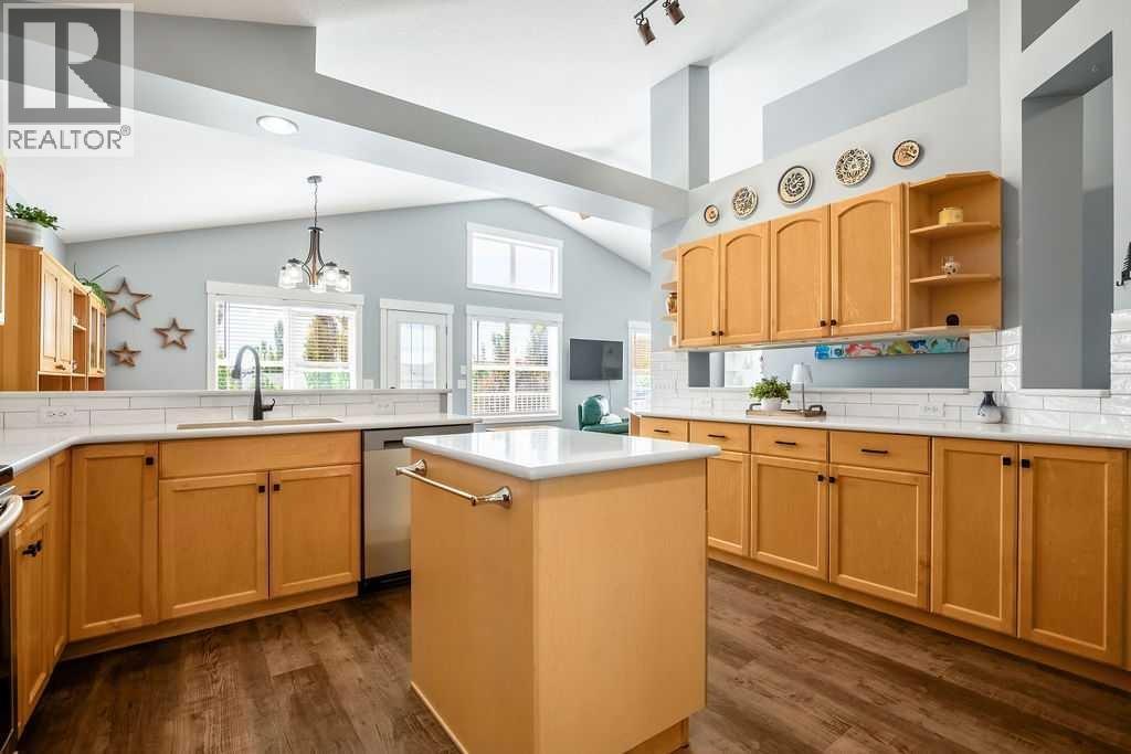If you love a coffee bar or spaces to showcase your favourite things, this kitchen provides those nooks and shelves