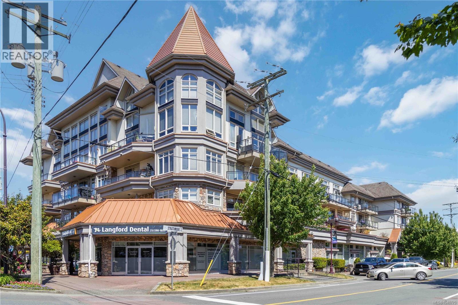 #413 866 Goldstream Ave - 1