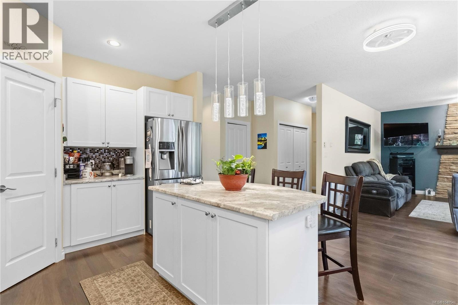 2365 Demamiel Dr - 18