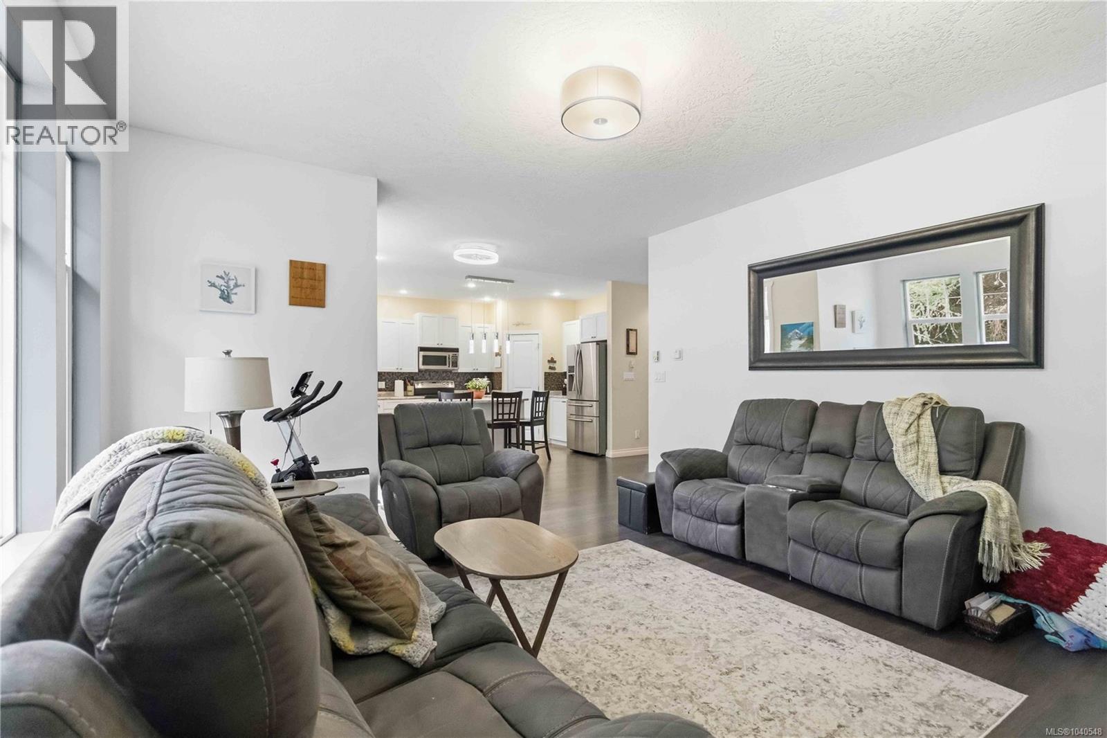2365 Demamiel Dr - 24