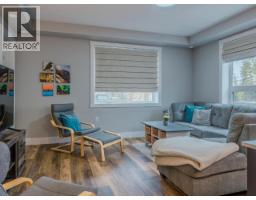 5pc Ensuite bath - 101-4841 School Draw Ave, Yellowknife, NT  Photo 6
