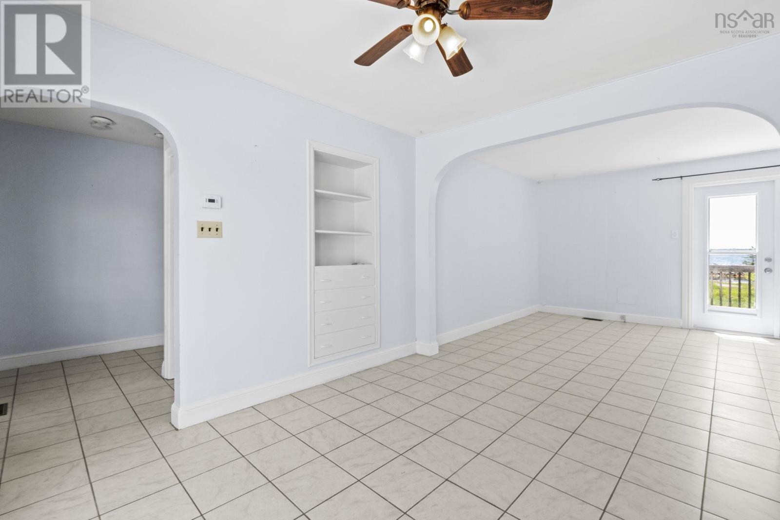 58 Newell Road - 11