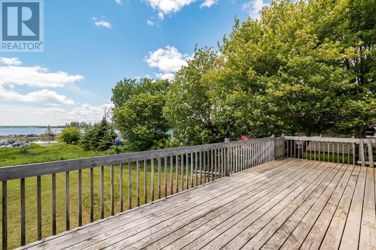 58 Newell Road - 33