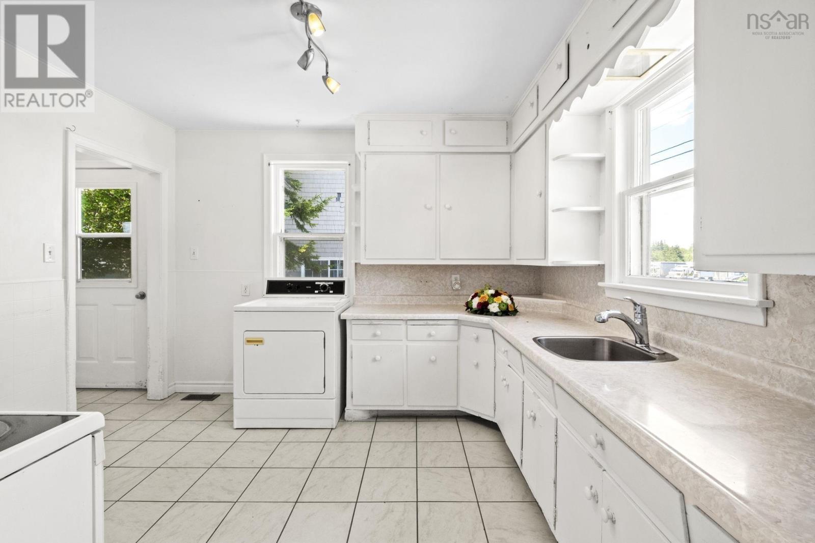 58 Newell Road - 6