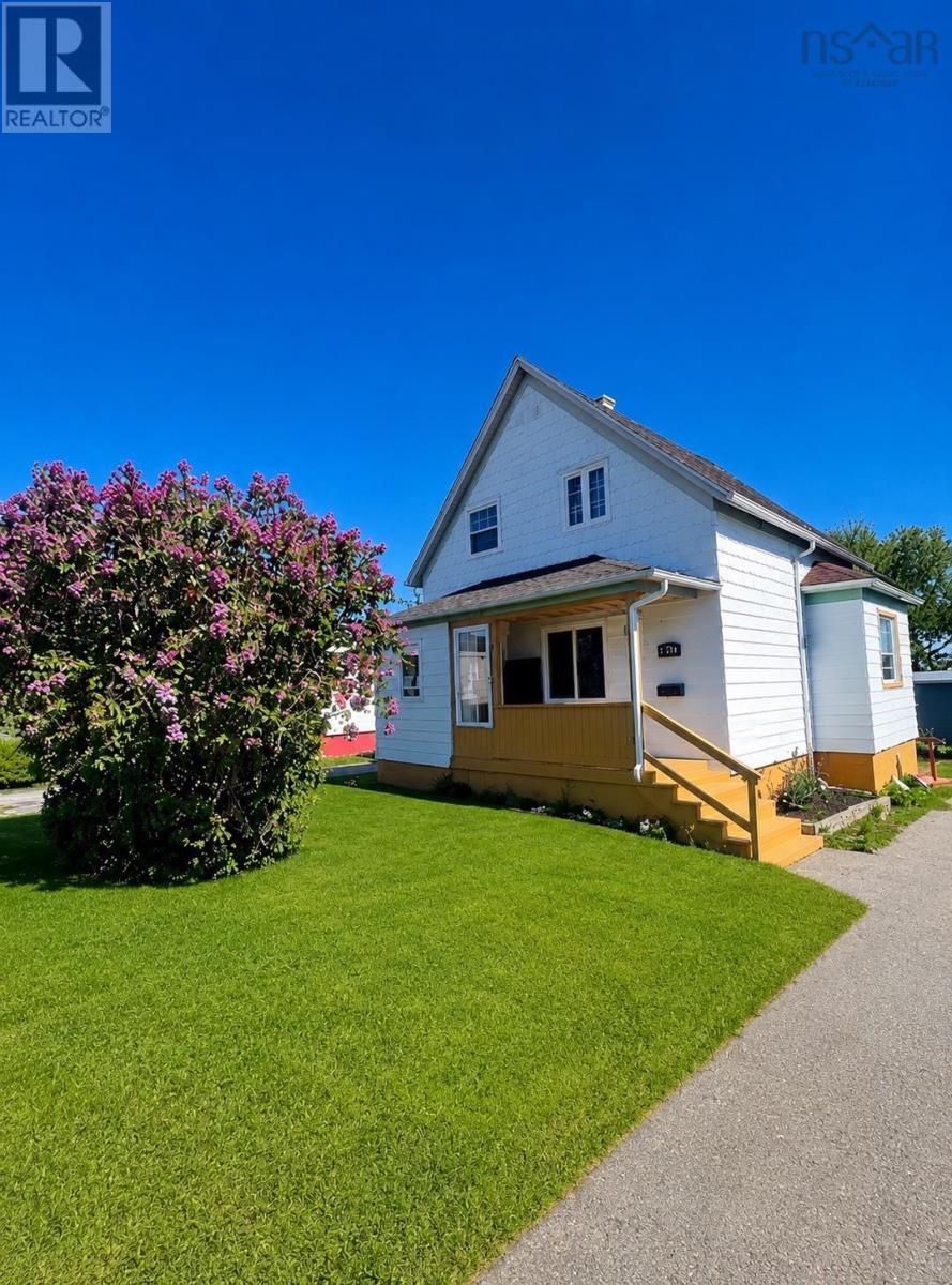 Property photo of 4351 New Waterford Highway