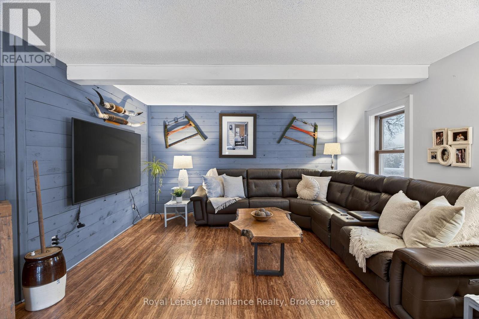 7802 PICCADILLY ROAD - Image 12