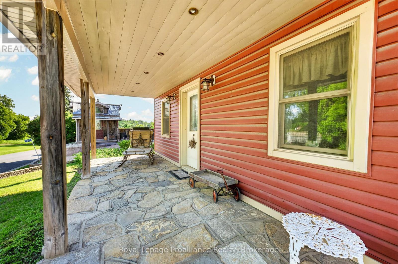 7802 PICCADILLY ROAD - 5