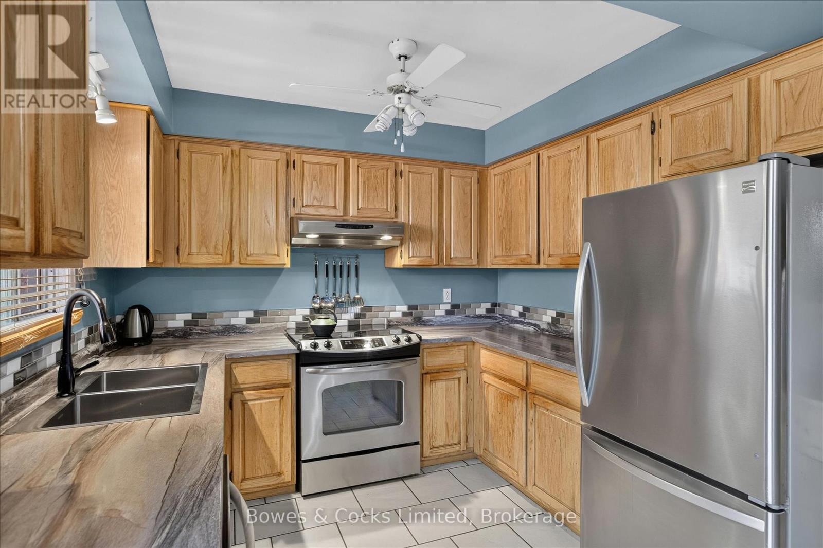 699 FORTYE DRIVE - 12