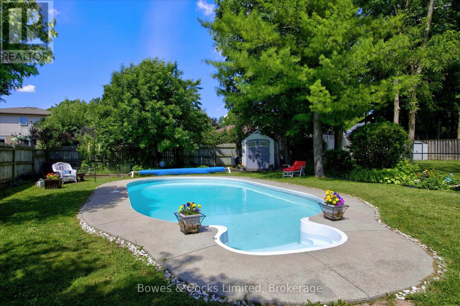 699 FORTYE DRIVE - 42