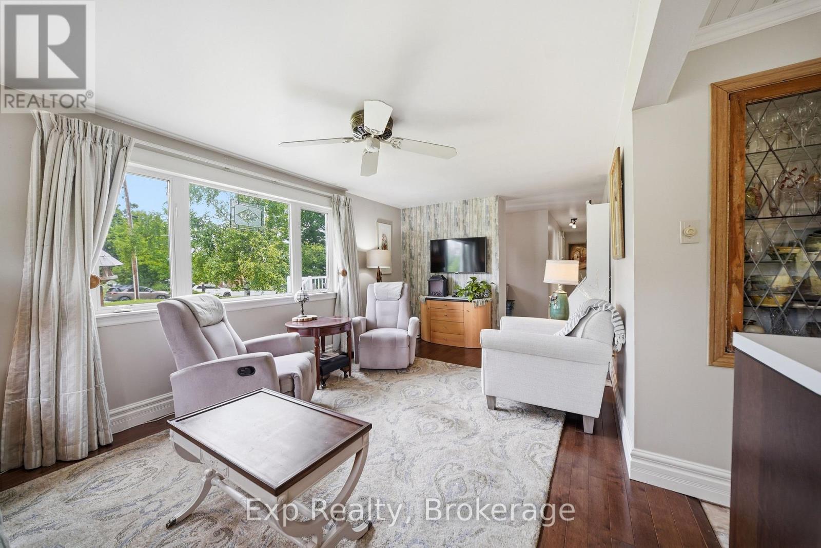 190 BEAVER CREEK ROAD - Image 12