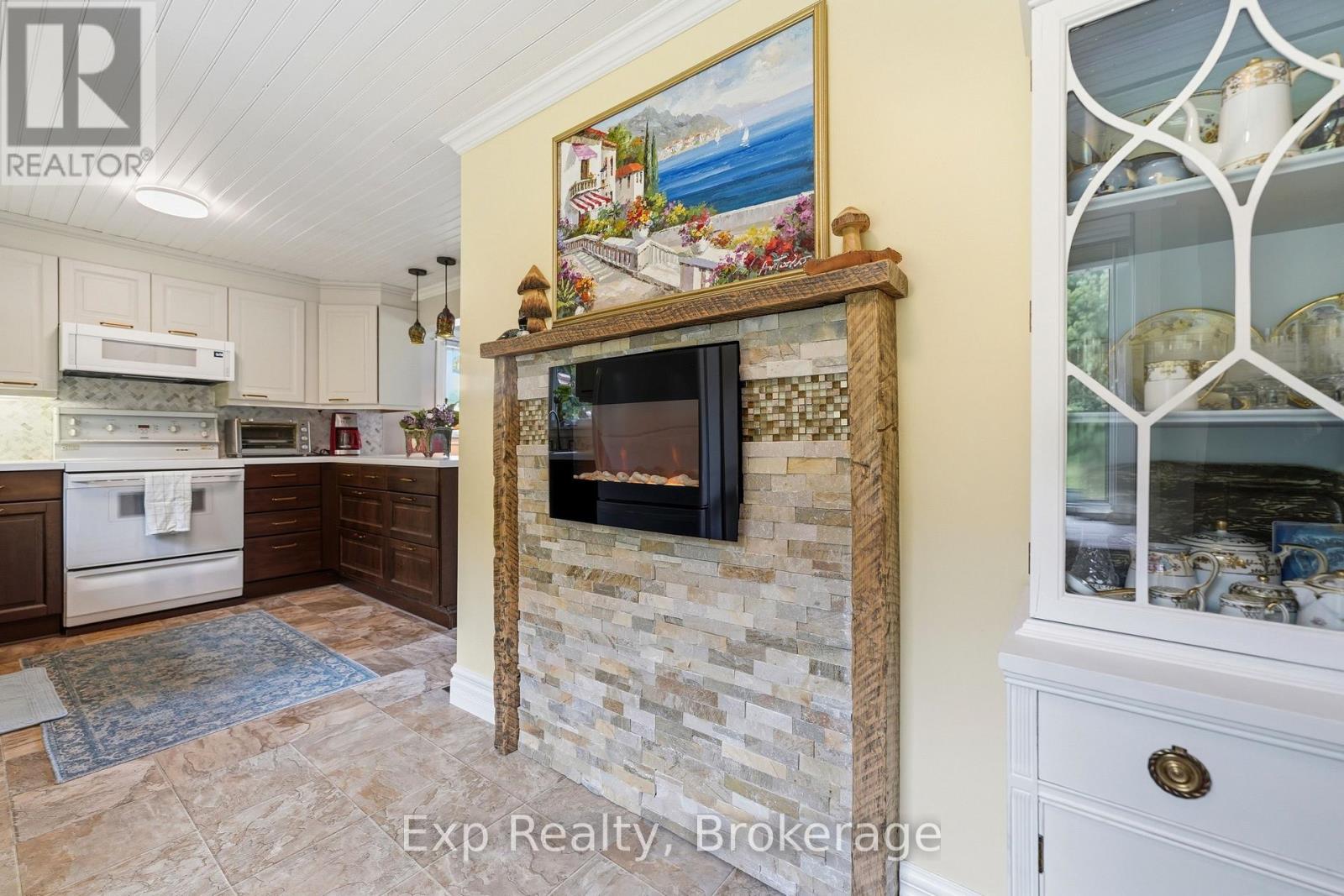 190 BEAVER CREEK ROAD - Image 19