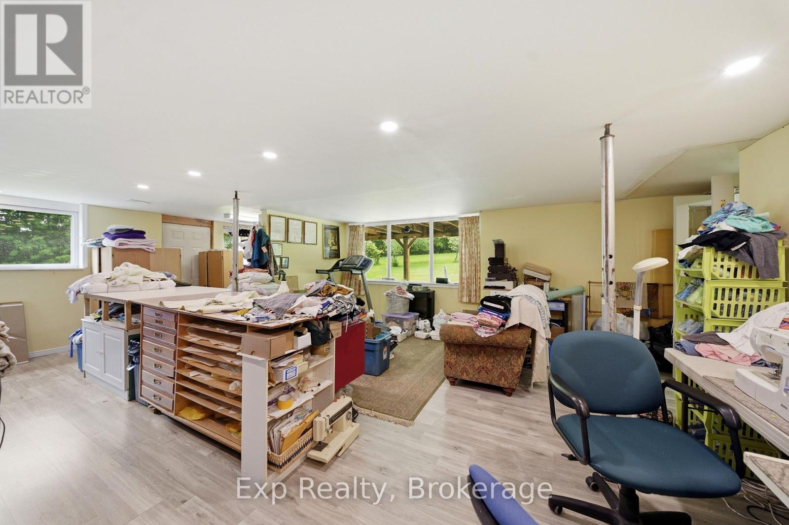 190 BEAVER CREEK ROAD - Image 35