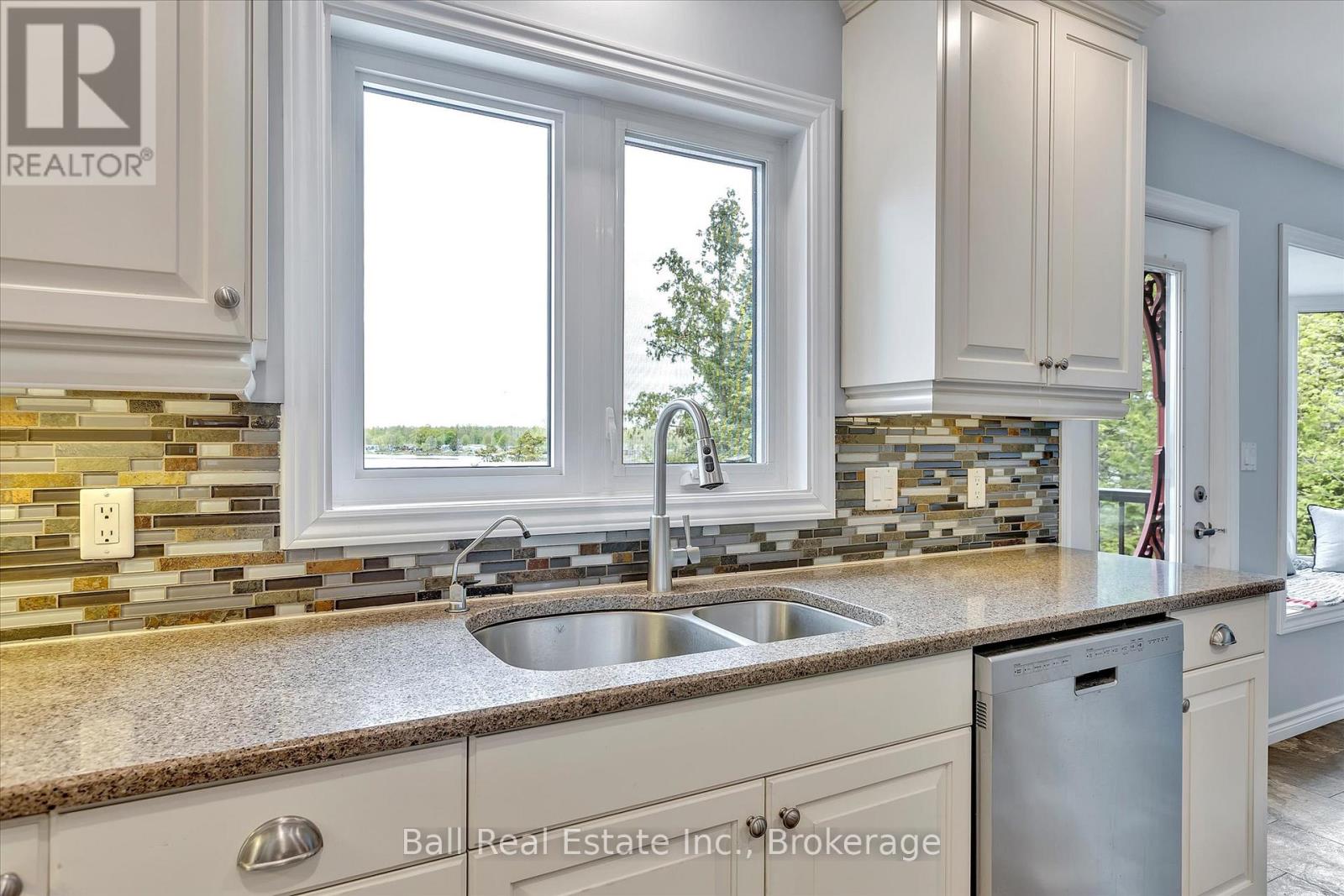 110 LAKEVIEW DRIVE - 24