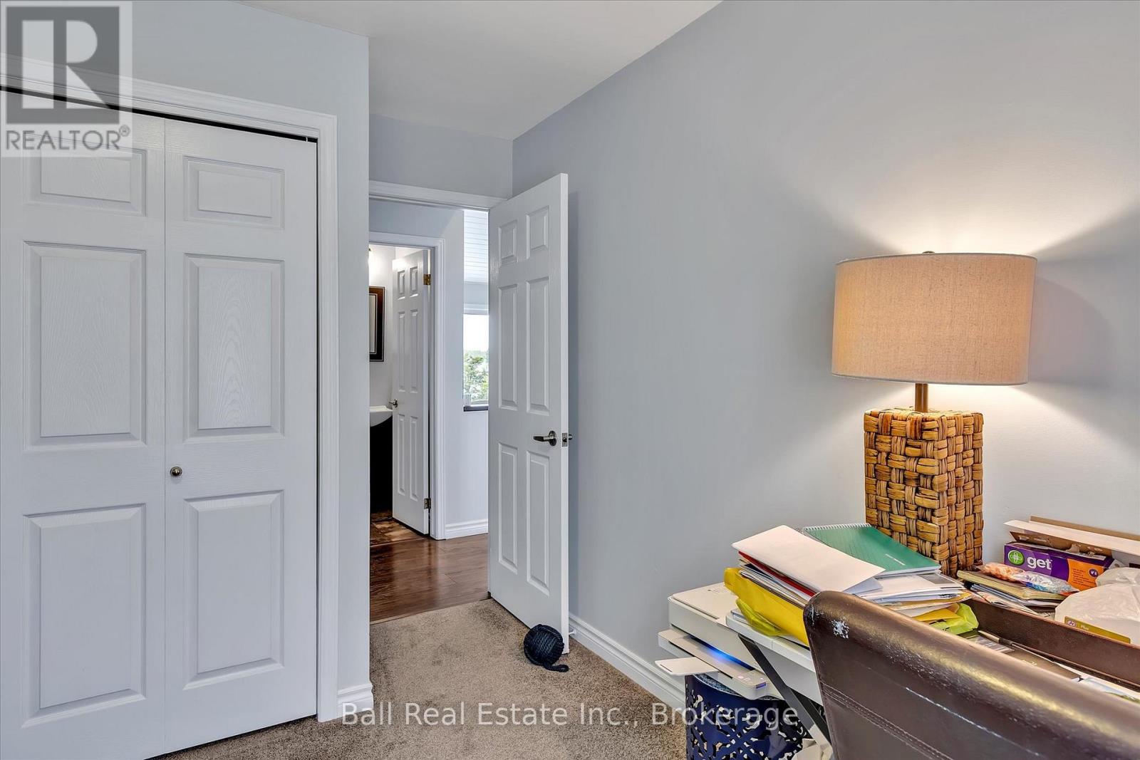 110 LAKEVIEW DRIVE - 33