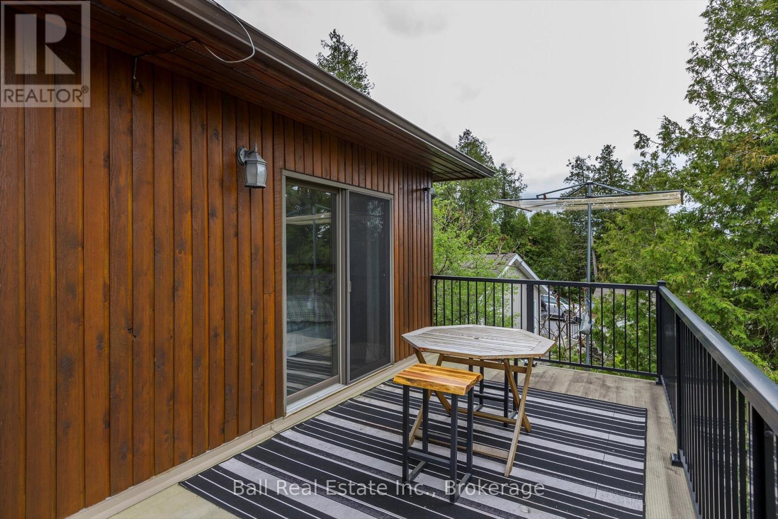 110 LAKEVIEW DRIVE - 47