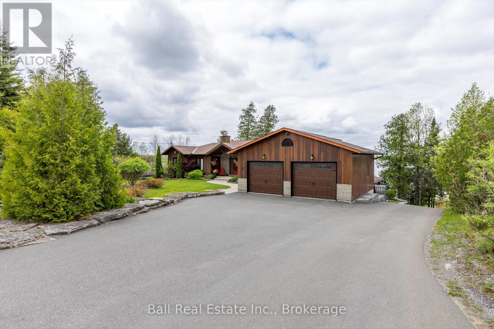 110 LAKEVIEW DRIVE - 7