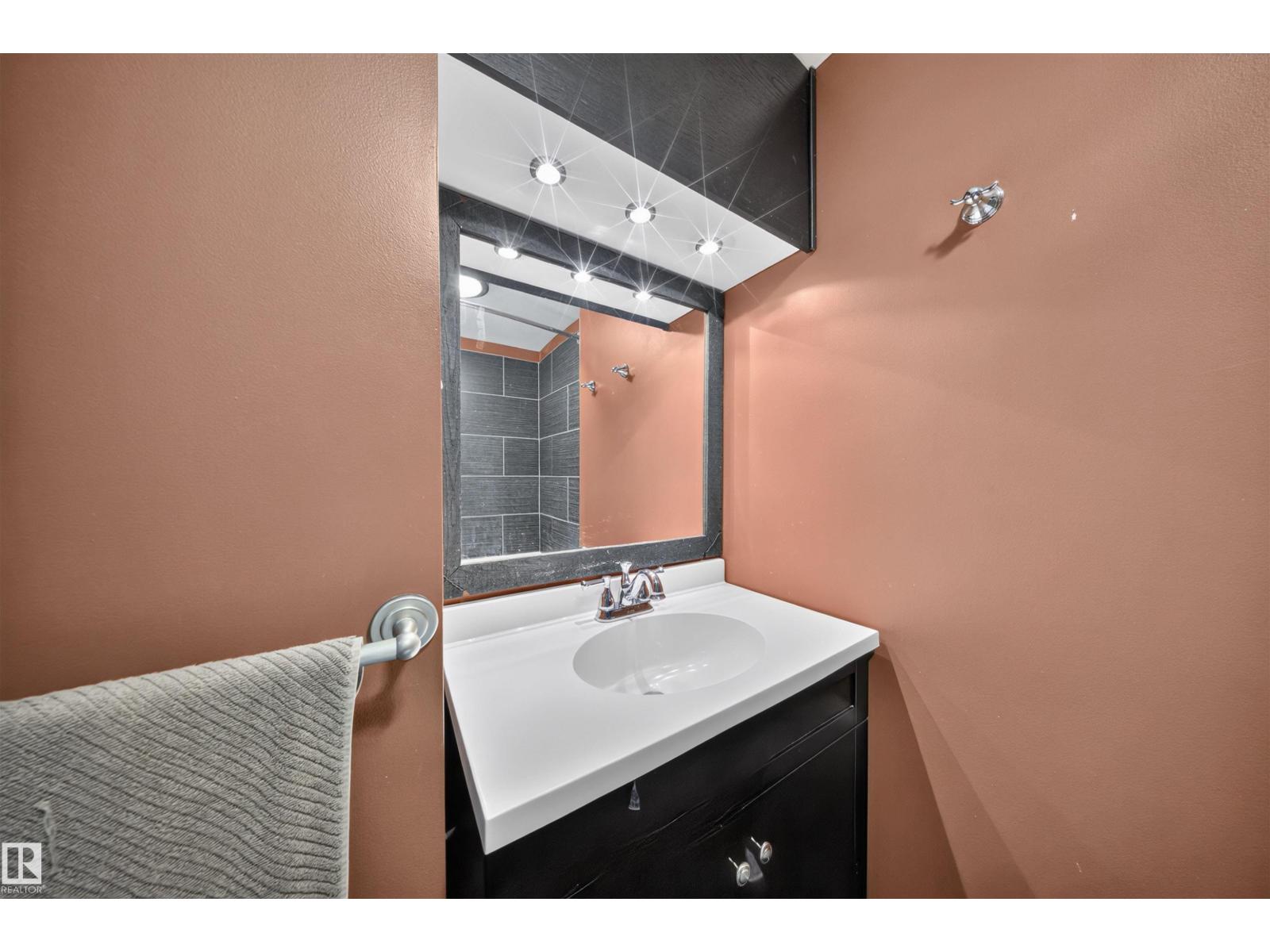 140 Greengrove Ave - 46
