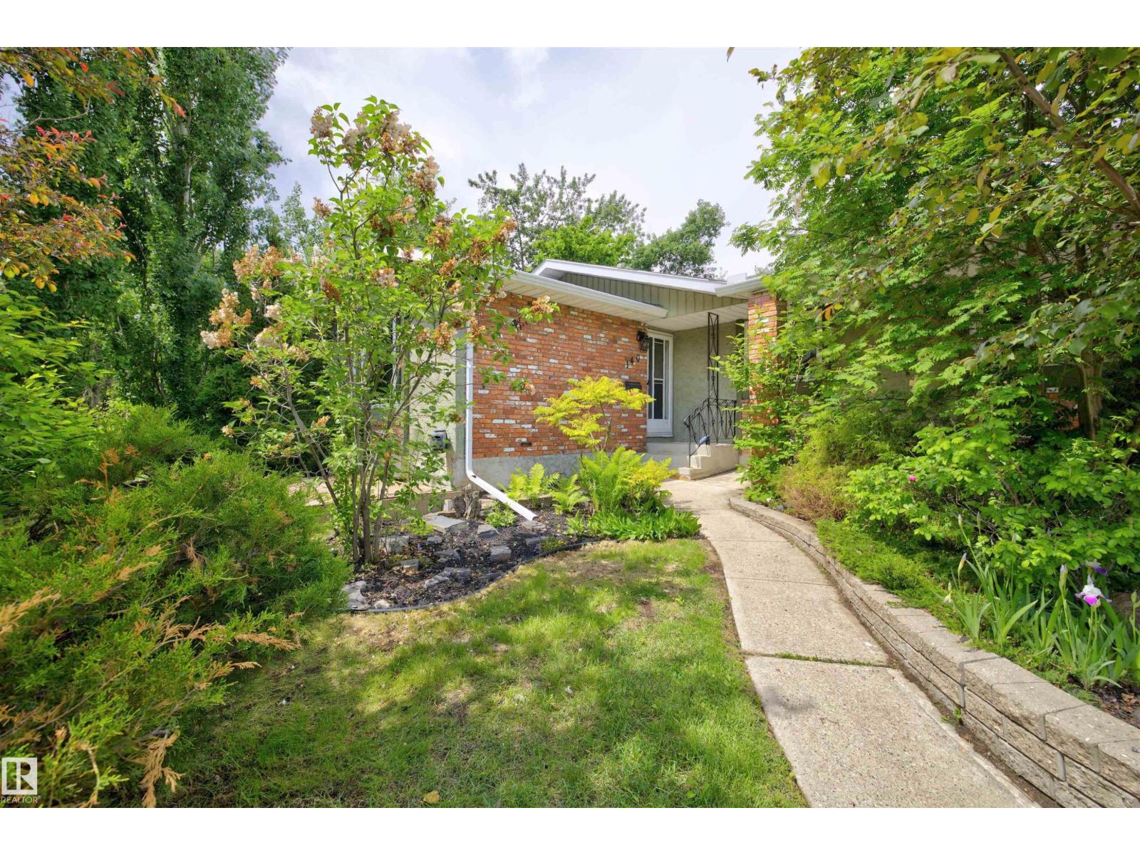 140 Greengrove Ave - 5