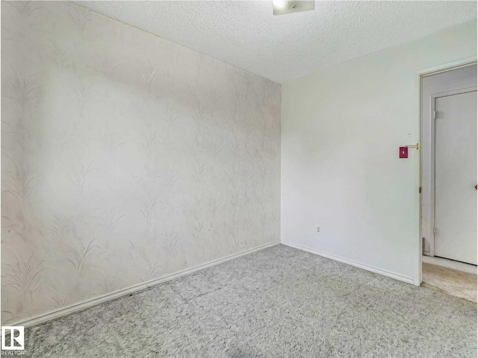 16215 114 ST NW - 16