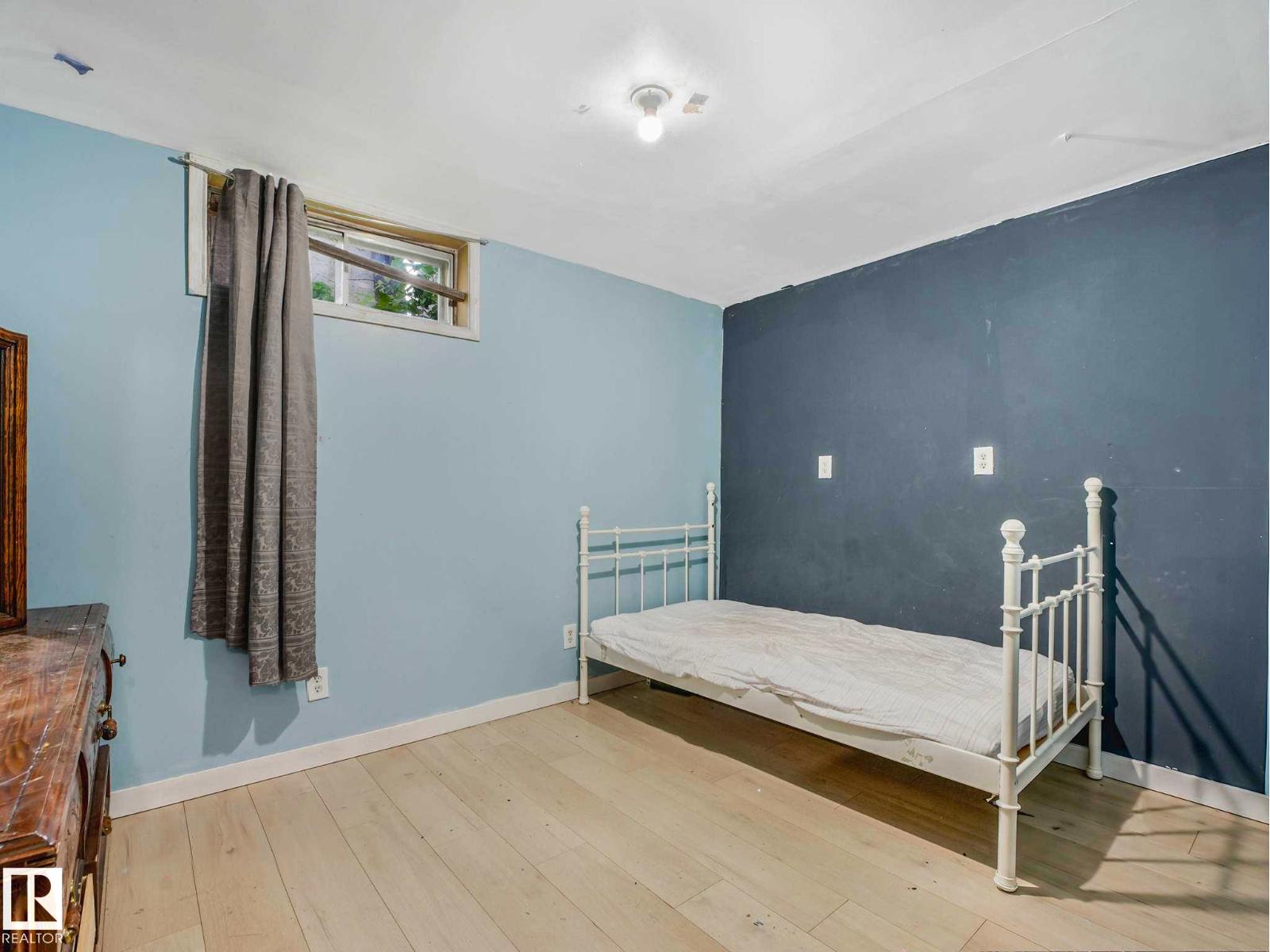 16215 114 ST NW - 23