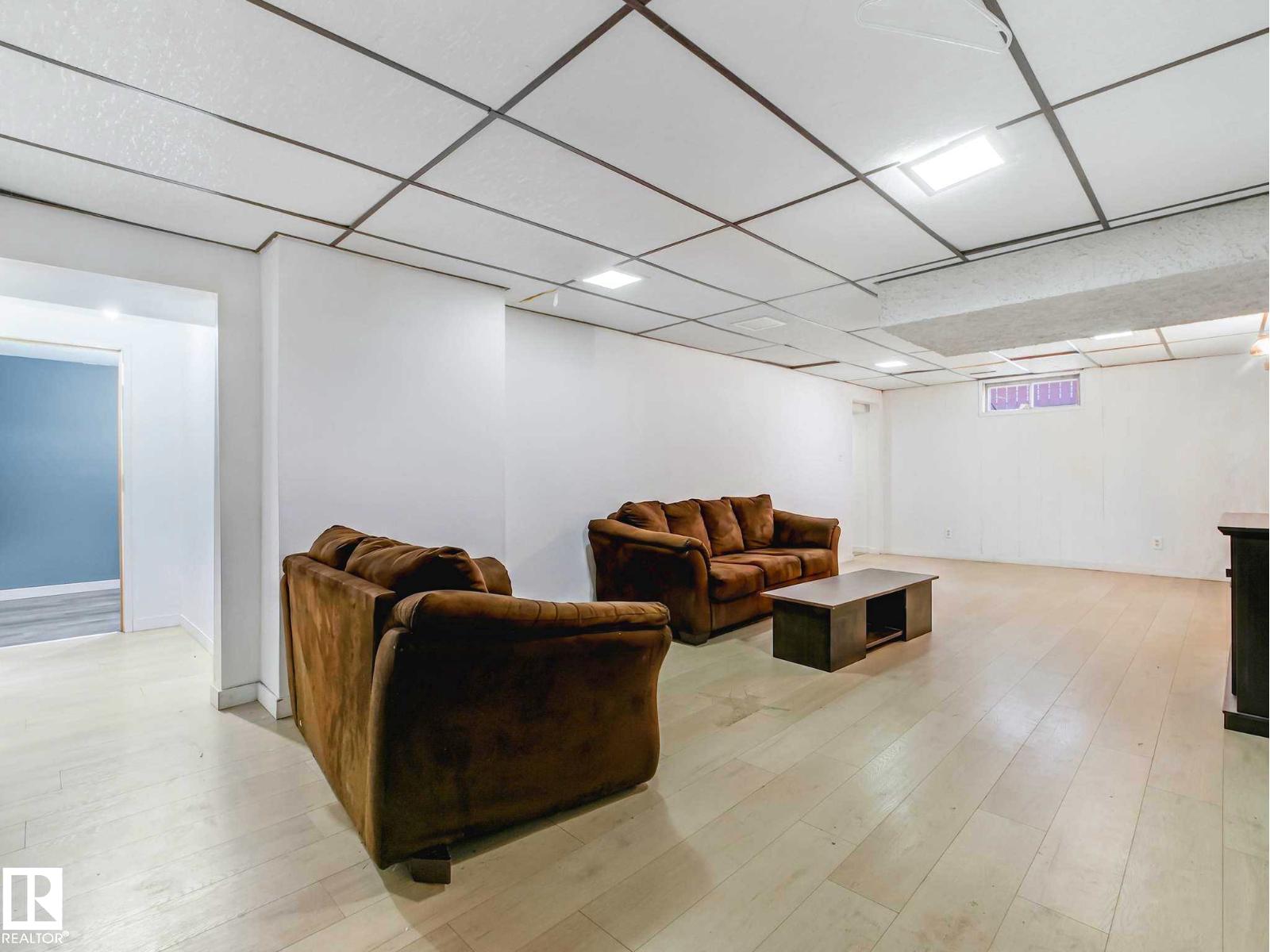 16215 114 ST NW - 26