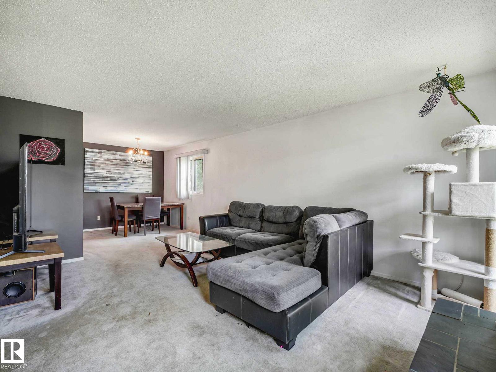 16215 114 ST NW - 3