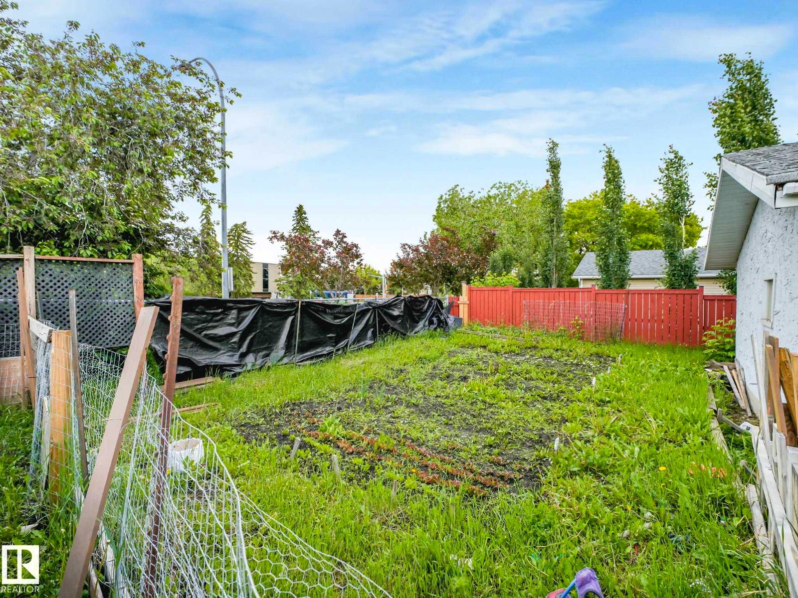 16215 114 ST NW - 35