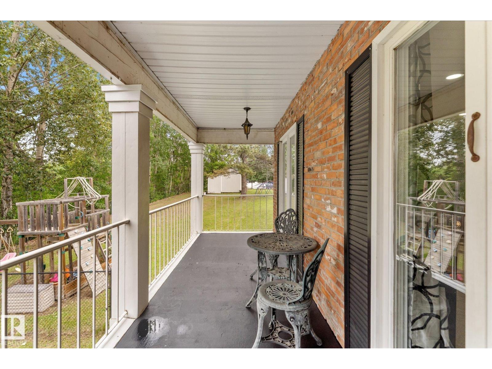 819 Hermitage DR — photo 44