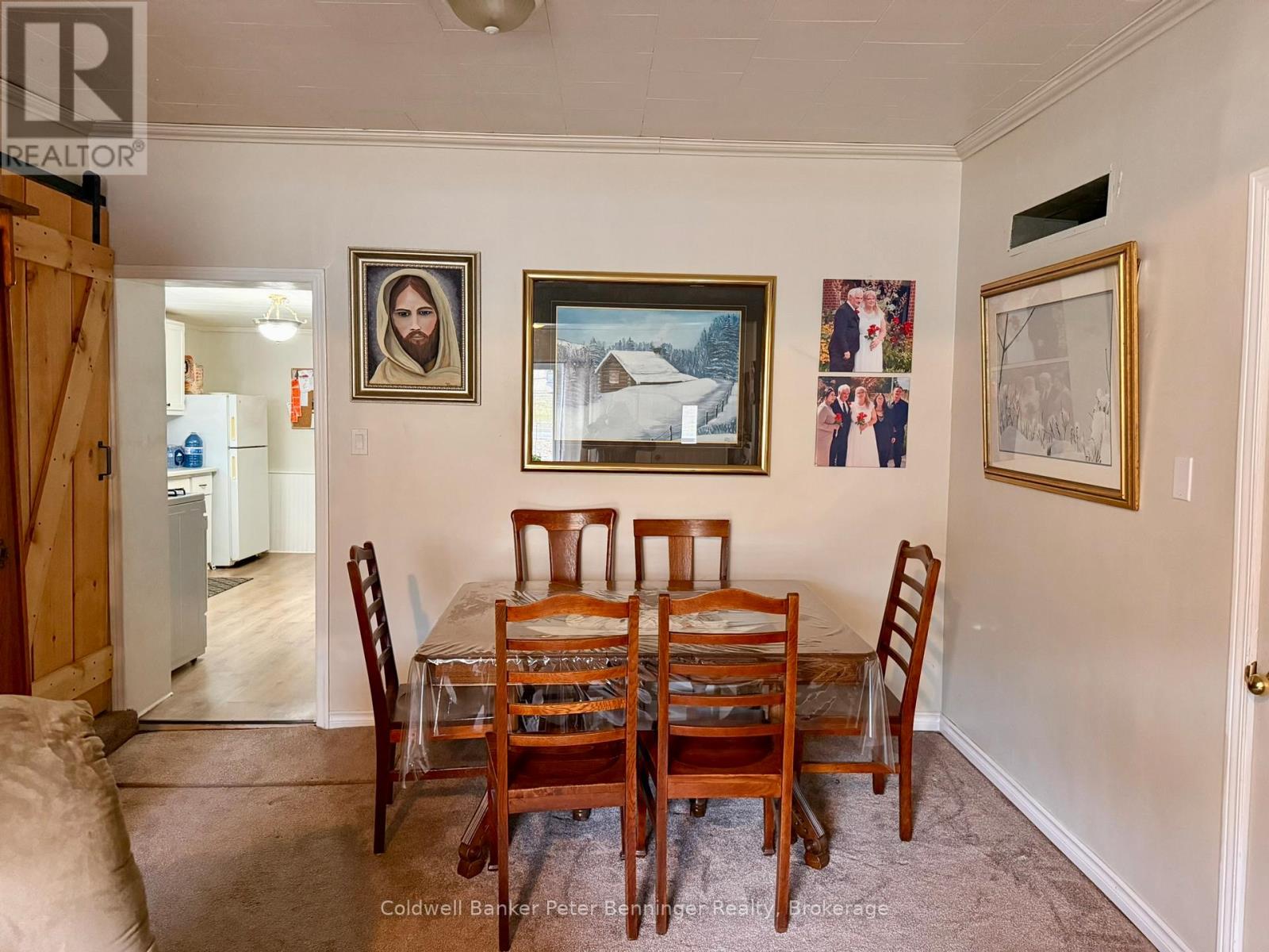 22 MCGIVERN STREET W - 8