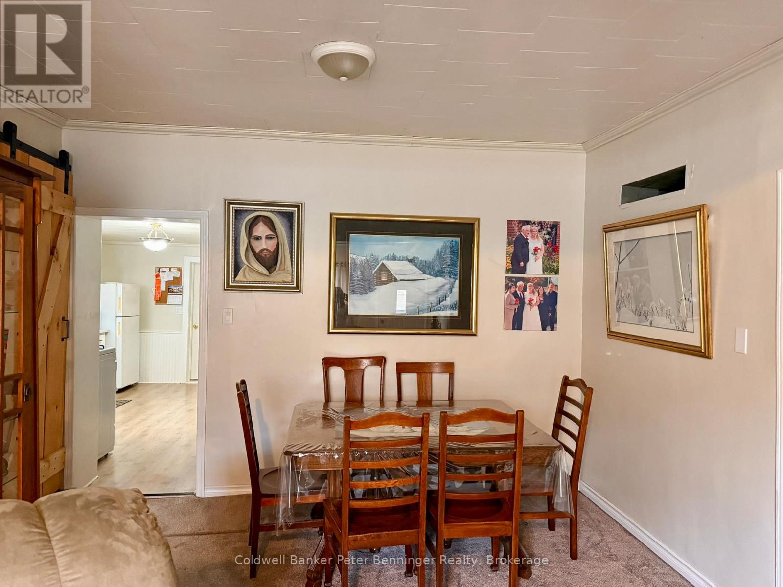 22 MCGIVERN STREET W - 9